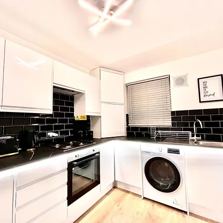 London Flat - Good Access To Central And More! Exterior photo