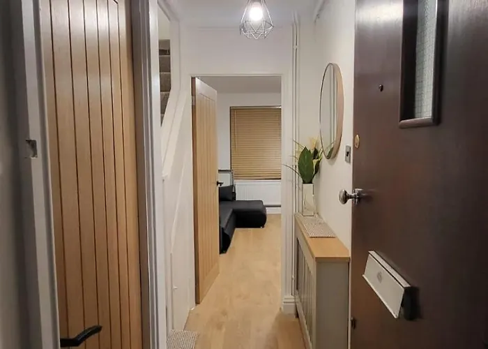 London Flat - Good Access To Central And More!