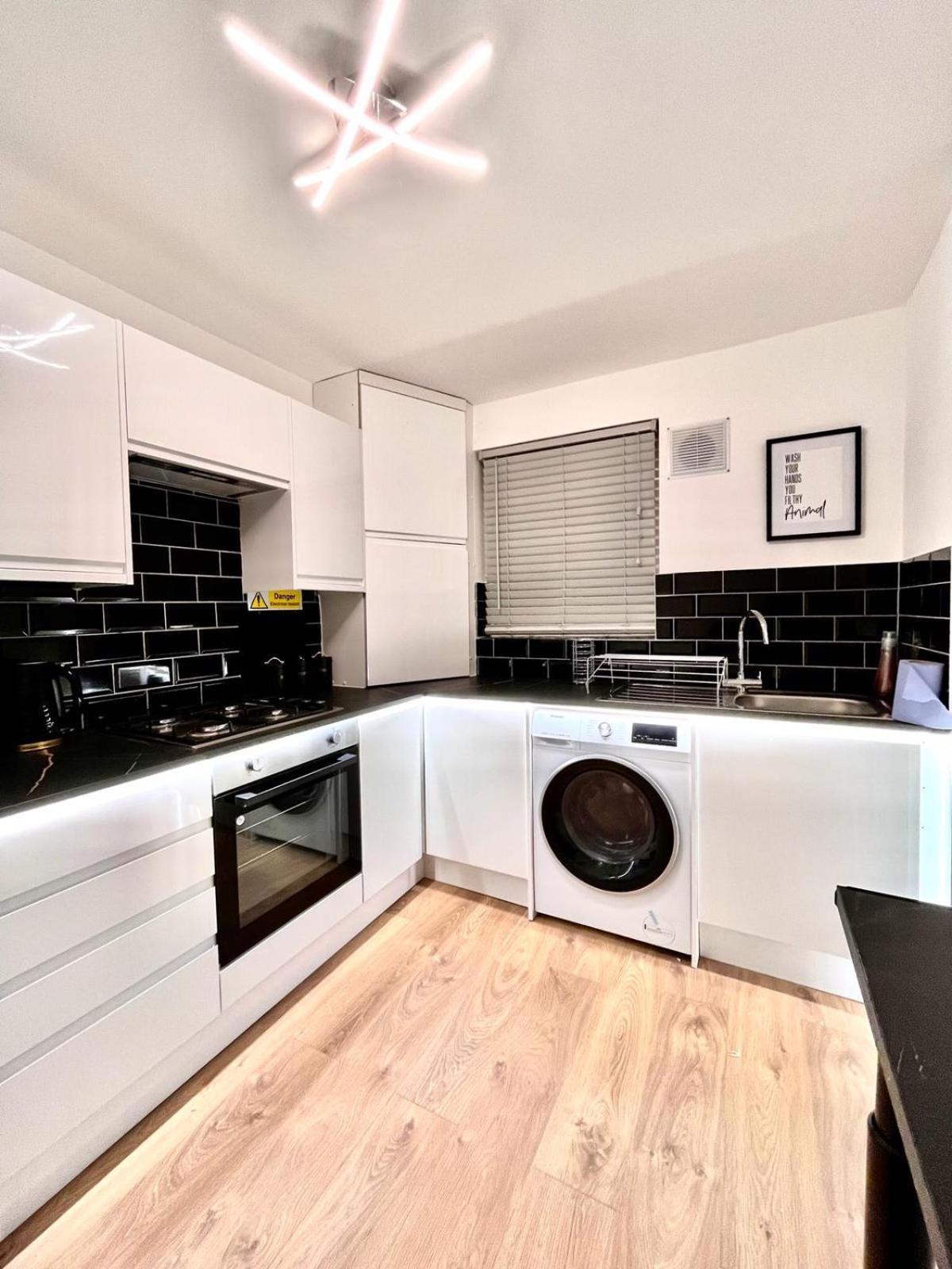 Apartment Flat - Good Access To And More! *